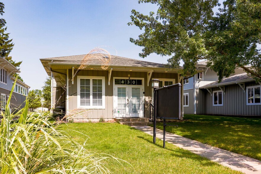 More Photos Of 430 W Center St, Douglas Freestanding For Sale