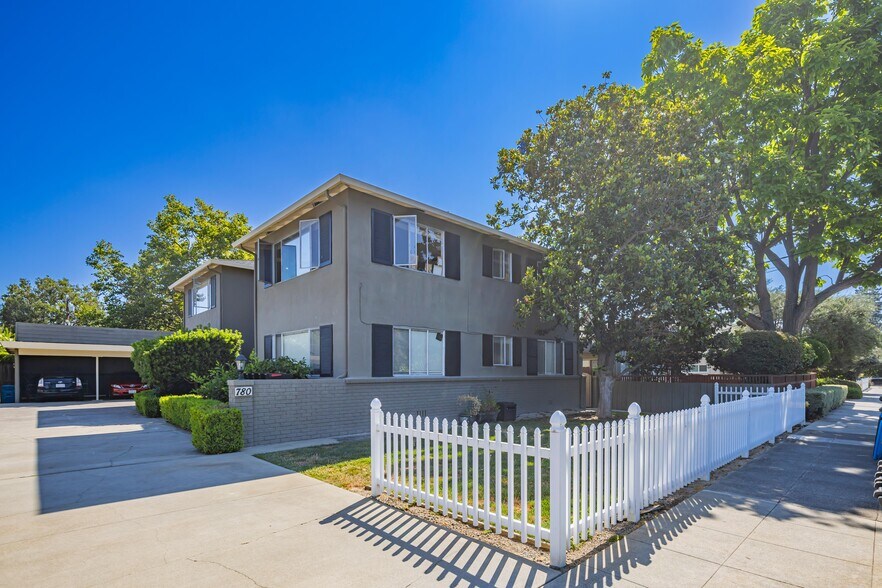 More Photos Of 800 Arbor Rd, Menlo Park Apartments For Sale