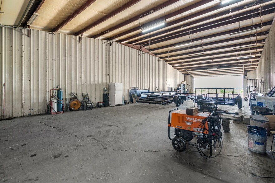 More Photos Of 2946 State Highway V, Matthews Warehouse For Sale