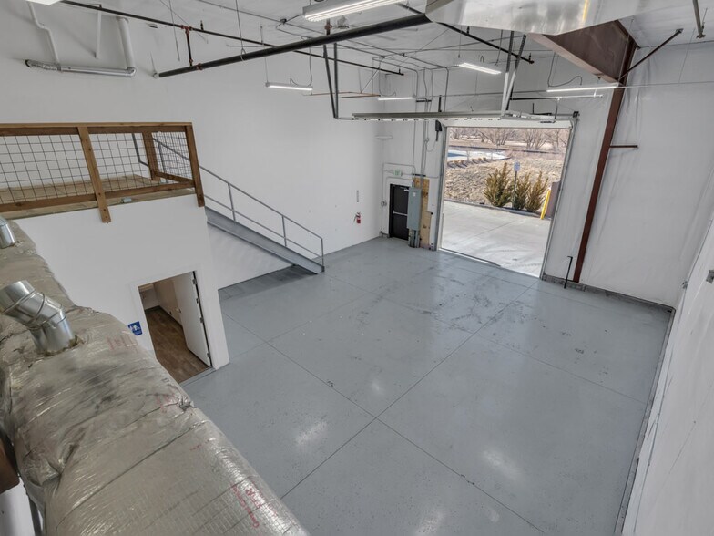 More Photos Of 2801 N US Highway 85, Castle Rock Light Manufacturing For Lease