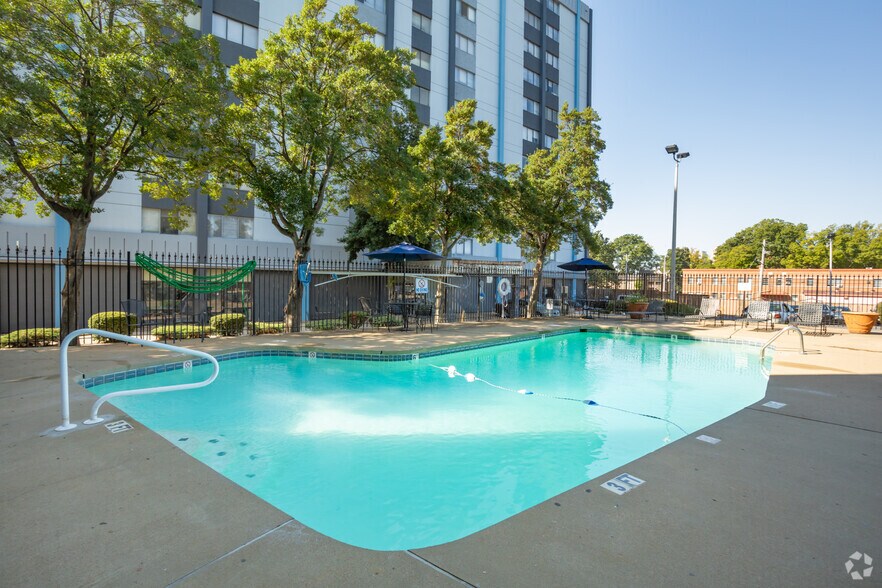 More Photos Of 141 Manassas St, Memphis Apartments For Sale