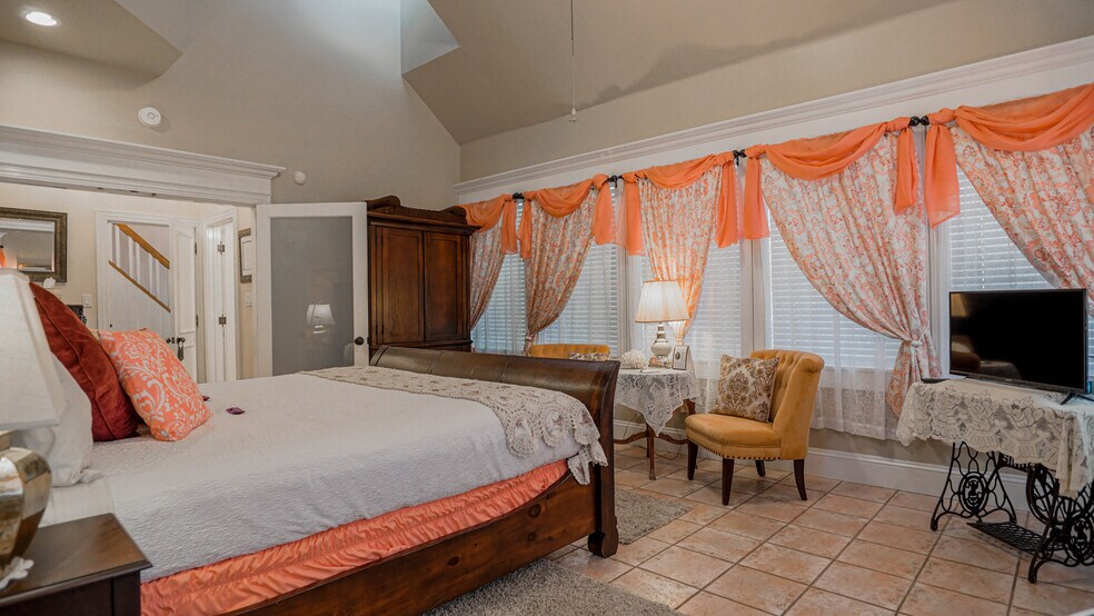 More Photos Of 118 S 300 W, Heber City Hospitality For Sale