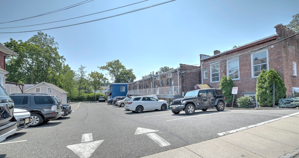More Photos Of 528-538 Bloomfield Ave, Verona Storefront For Lease