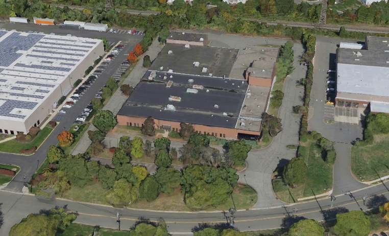 More Photos Of 240 Circle Dr N, Piscataway Manufacturing For Sale