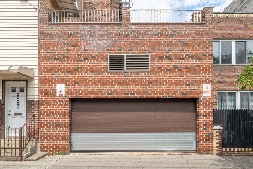 More Photos Of 2339 Astoria Blvd, Long Island City Apartments For Sale