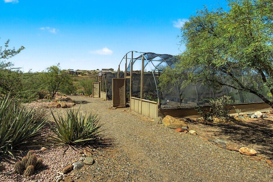 More Photos Of 1011 Wildhorse ln, Clarkdale Specialty For Sale