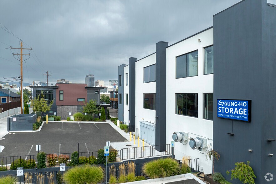 More Photos Of 560 Mill St, Reno Loft Creative Space For Lease