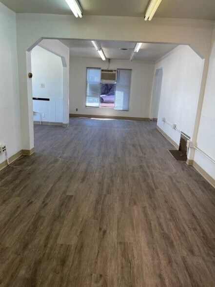 More Photos Of 966 W Winton Ave, Hayward Storefront Retail Residential For Sale