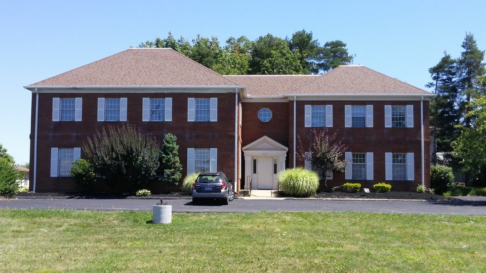 More Photos Of 10235 Brecksville Rd, Brecksville Office For Lease