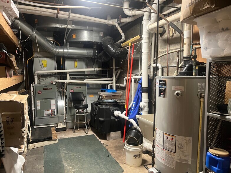 More Photos Of 2709 S US Highway 51, Janesville Flex For Sale