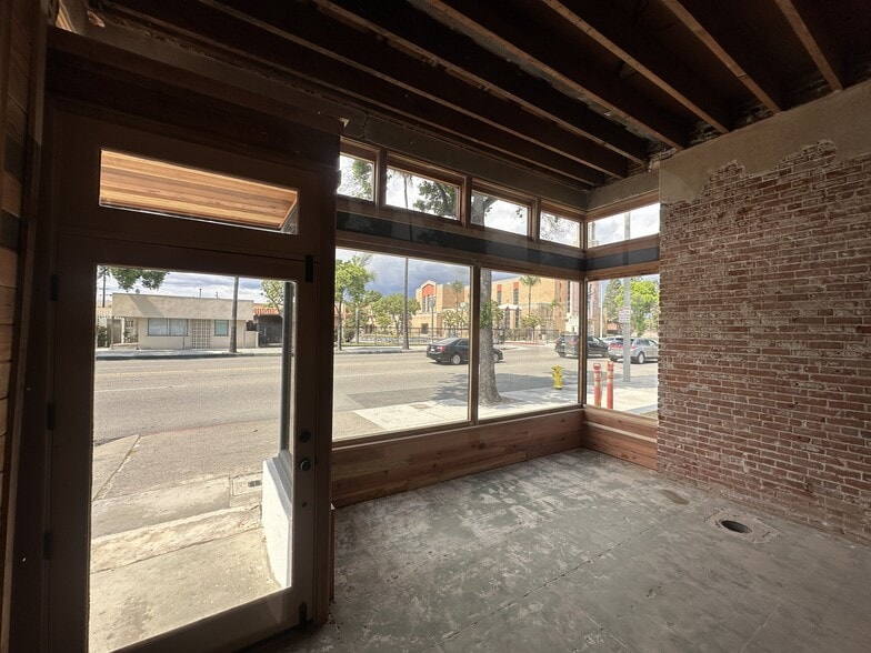 More Photos Of 604-606 W Lincoln Ave, Anaheim Storefront Retail Residential For Lease
