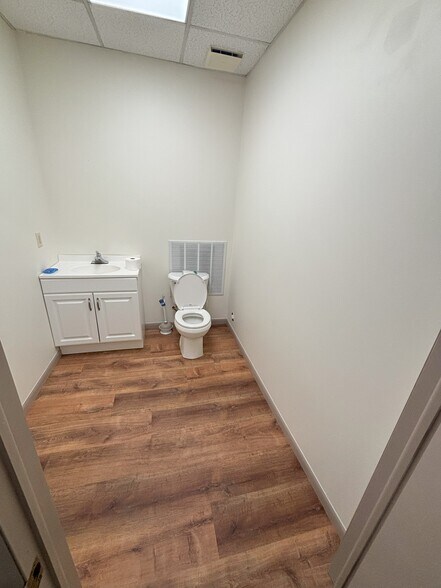 More Photos Of 131 Ash Dr, Kimball Township Warehouse For Lease