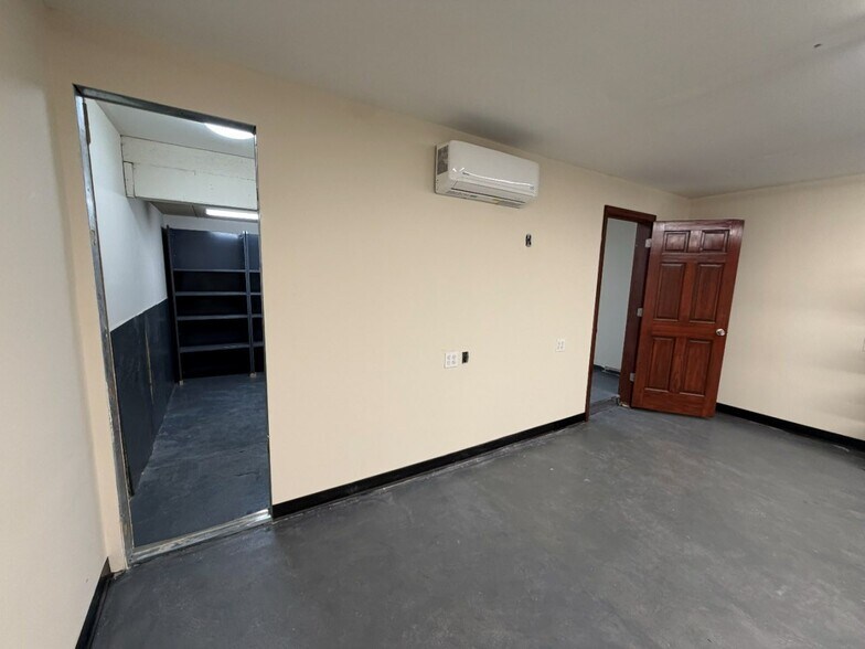 More Photos Of 746-752 E 133rd St, Bronx Warehouse For Lease