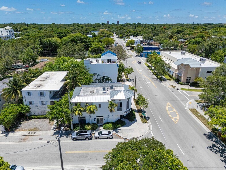 More Photos Of 3305 SW 37th Ave, Miami Office For Sale