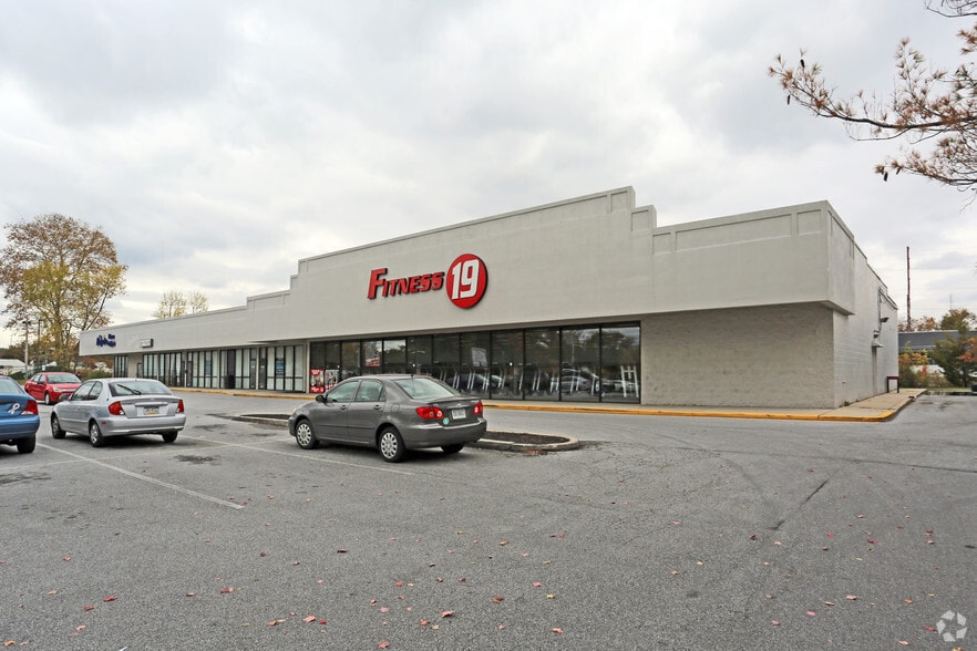 More Photos Of 831 Providence Rd, Secane Unknown For Lease