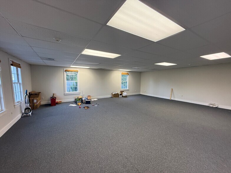 More Photos Of 6 Cornwall Rd, Warren Loft Creative Space For Lease