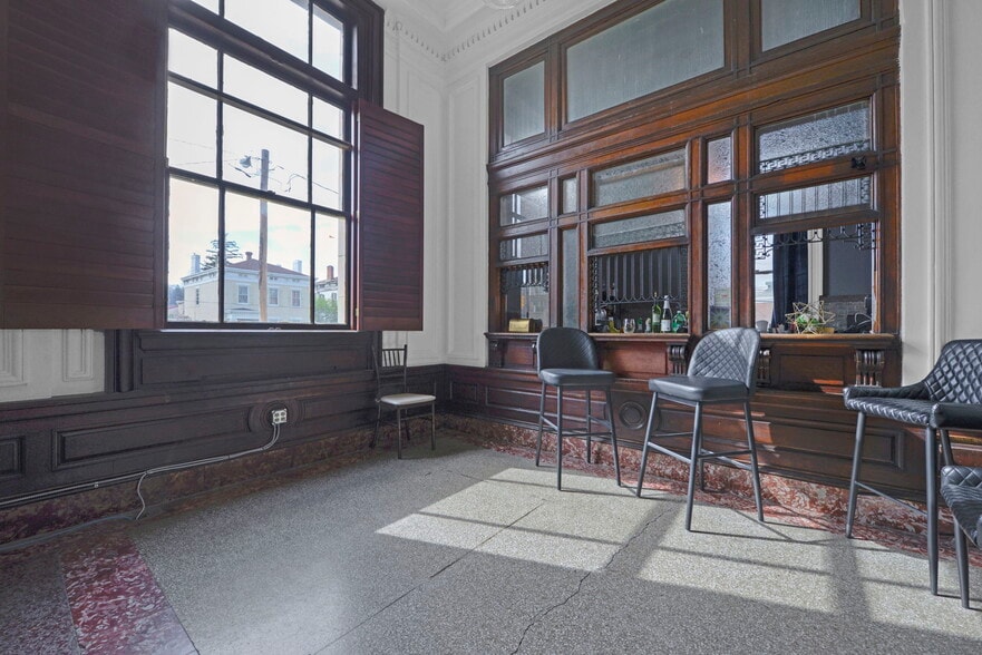 More Photos Of 105 S Paint St, Chillicothe Lodge Meeting Hall For Sale