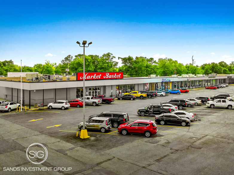 Primary Photo Of 929 3rd Ave, Lake Charles Supermarket For Sale