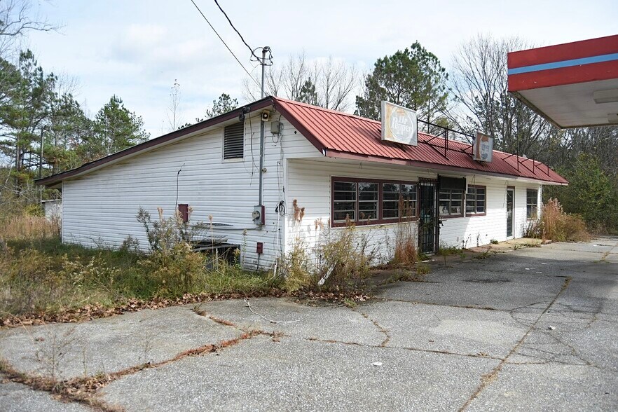 More Photos Of 51940 Highway 77, Talladega Convenience Store For Sale