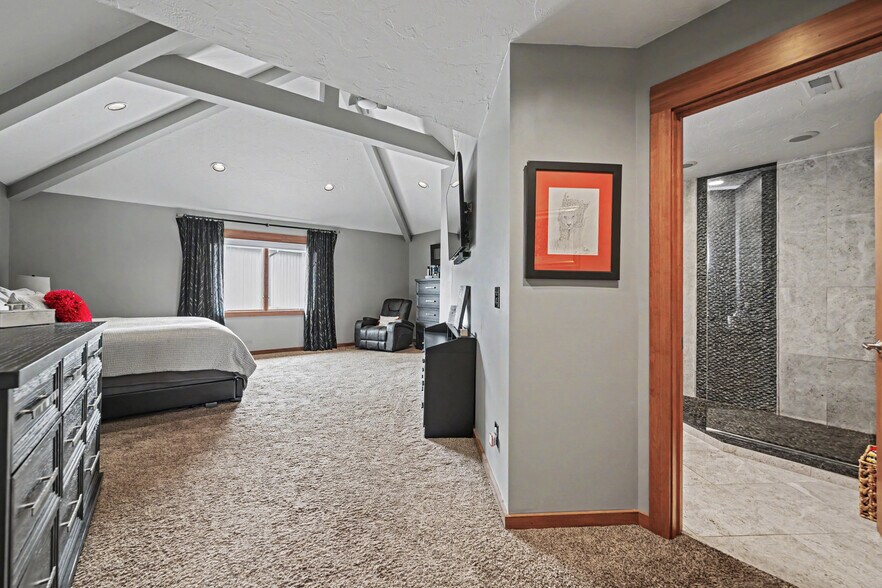 More Photos Of 7291 Stone Rd, Medina Office For Sale