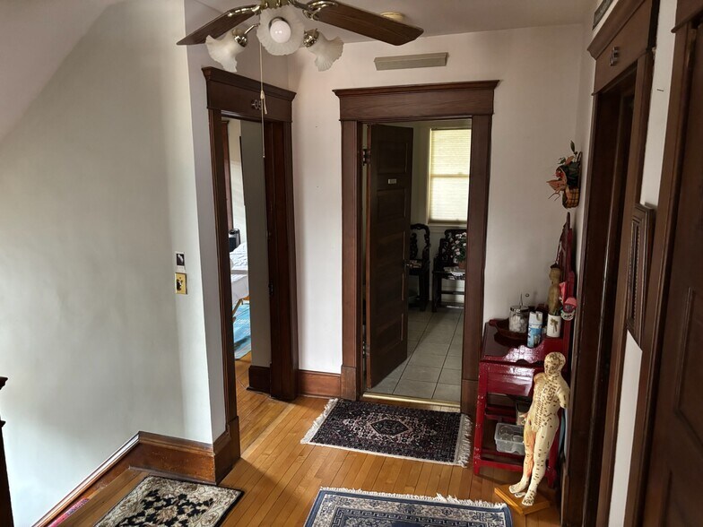 More Photos Of 1033 Grand Ave, Saint Paul Health Club For Sale
