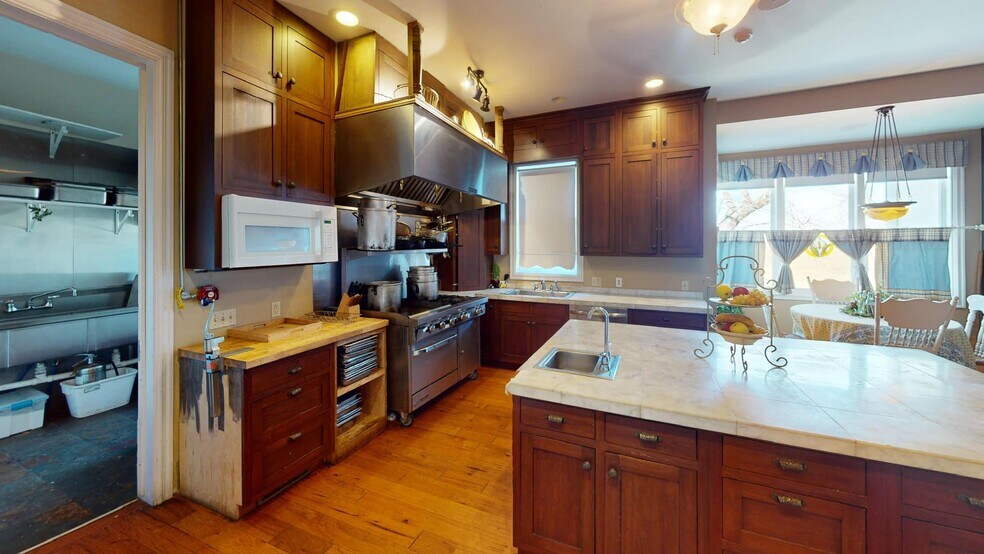 More Photos Of 195 State Route 151, Smithfield Hospitality For Sale