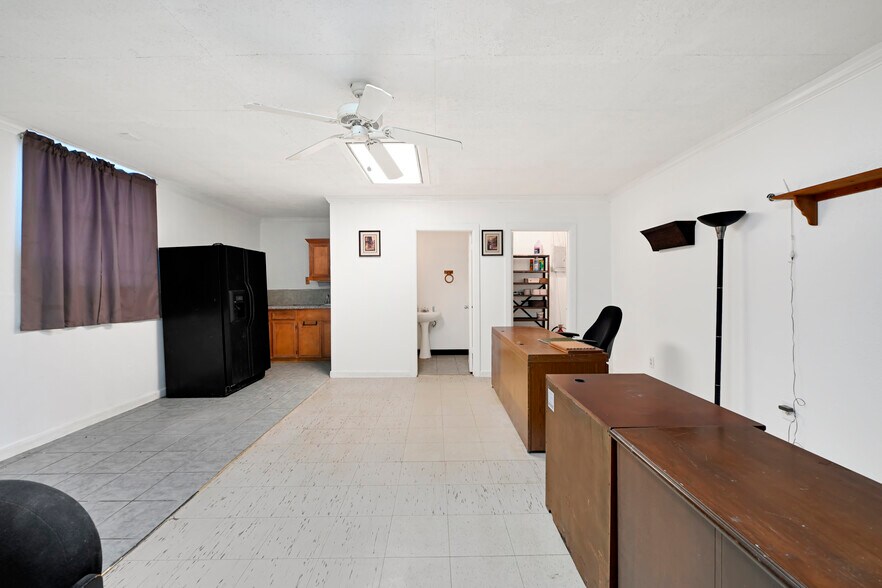 More Photos Of 5206 Telephone Rd, Houston Freestanding For Lease