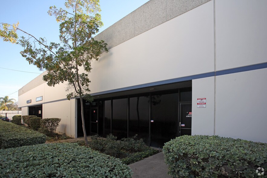 More Photos Of 214-228 S 5th Ave, City of Industry Unknown For Lease