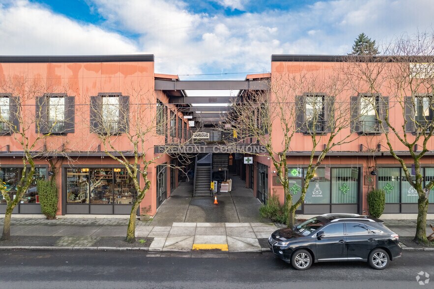 More Photos Of 4605 NE Fremont St, Portland Storefront Retail Office For Lease