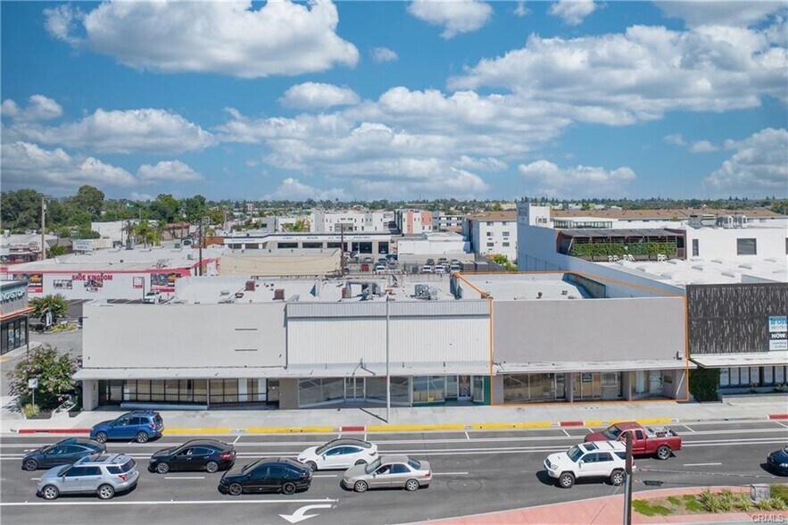 More Photos Of 17428 Bellflower Blvd, Bellflower Storefront For Lease