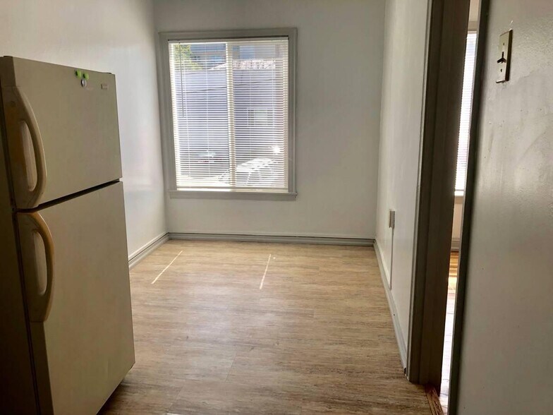 More Photos Of 2240-2242 Macarthur Blvd, Oakland Apartments For Sale