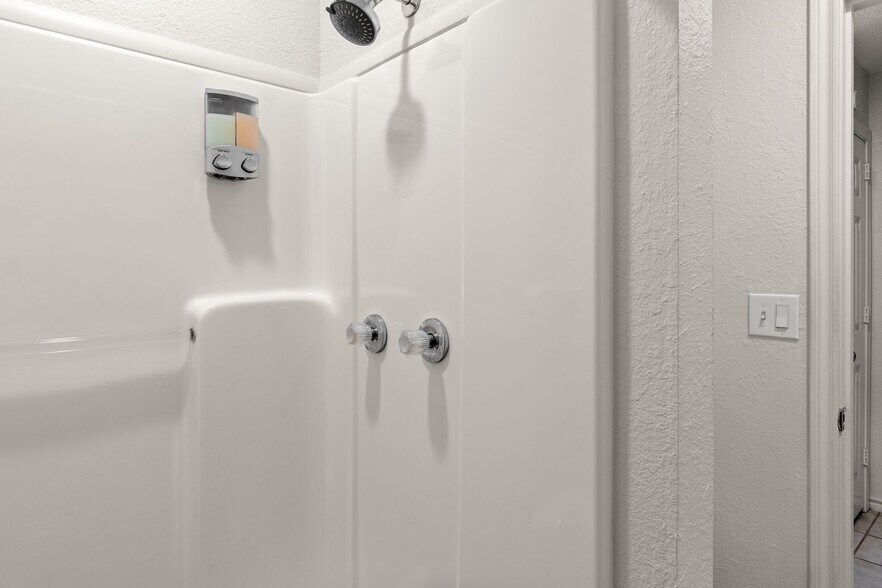 More Photos Of 9530 W FM 515, Alba Specialty For Sale