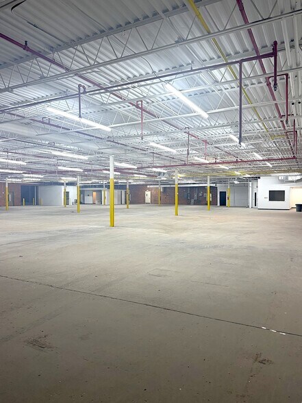 More Photos Of 315 Kettering Rd, High Point Manufacturing For Lease