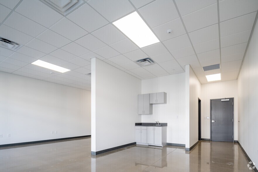 More Photos Of 1301 Blue Ridge Dr, Georgetown Light Distribution For Lease