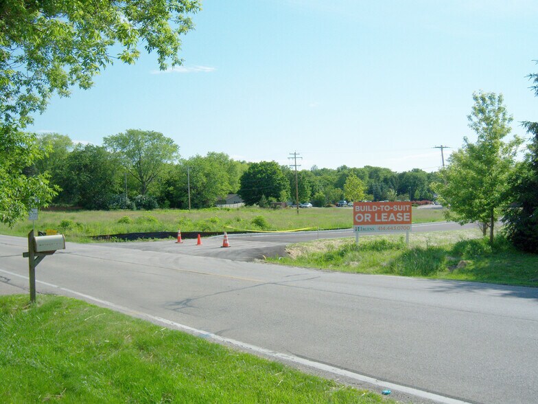 More Photos Of 275 Kossow Rd, Waukesha Office For Lease