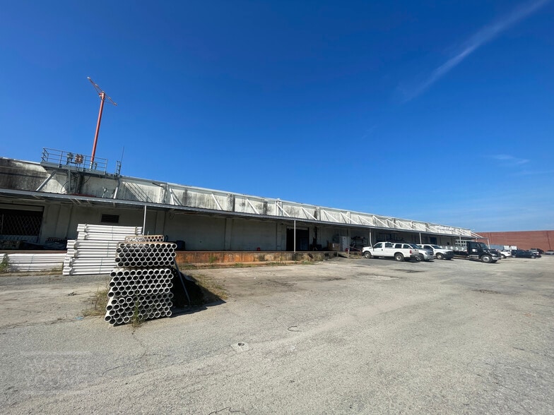 More Photos Of 200 Industrial Dr, Greenville Warehouse For Sale