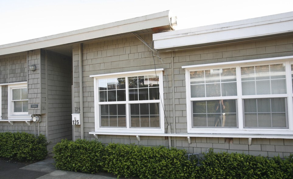 More Photos Of 125-131 Camino Alto, Mill Valley Office For Lease