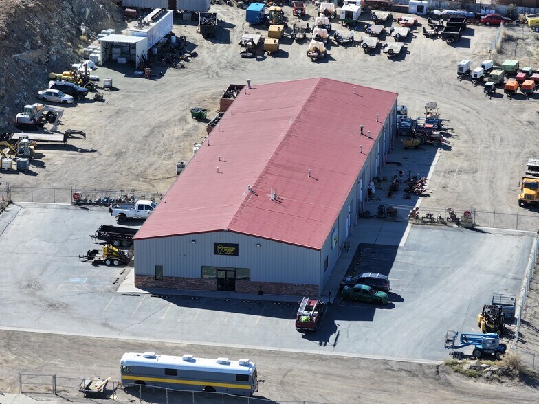 Primary Photo Of 1520 Elk St, Rock Springs General Retail For Sale