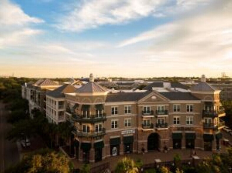 More Photos Of 211 River Landing Dr, Charleston Apartments For Lease