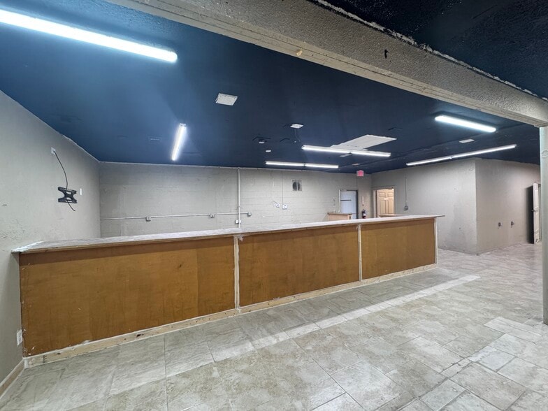 More Photos Of 4200 42nd St, Dickinson Freestanding For Sale