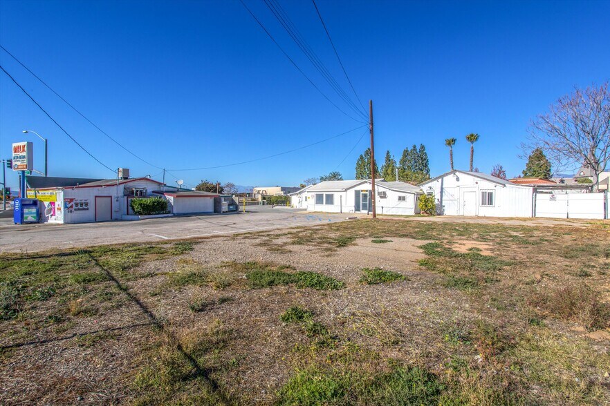 More Photos Of 1045 Calimesa Blvd, Calimesa Freestanding For Sale