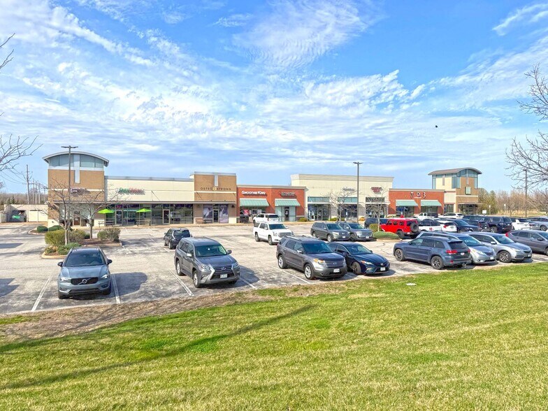 More Photos Of 703 Long Road Crossing Dr, Chesterfield Storefront For Lease