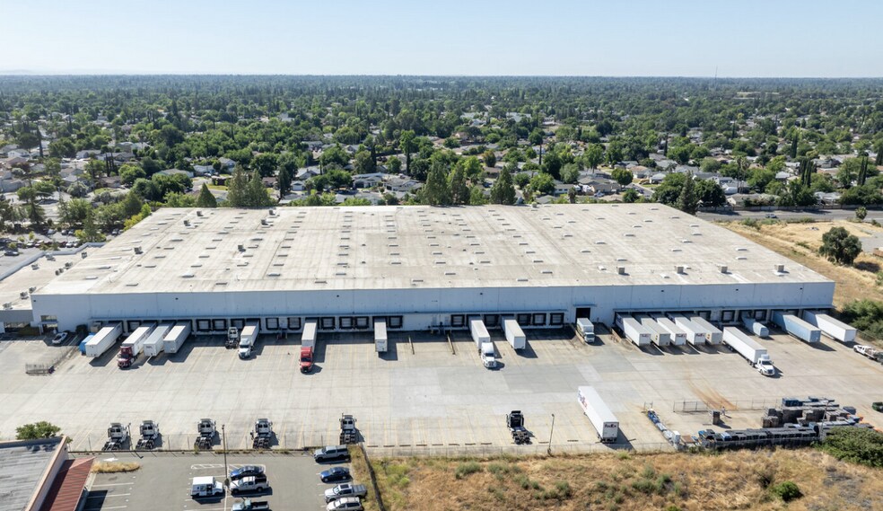 More Photos Of 5440 Stationers Way, Sacramento Distribution For Lease