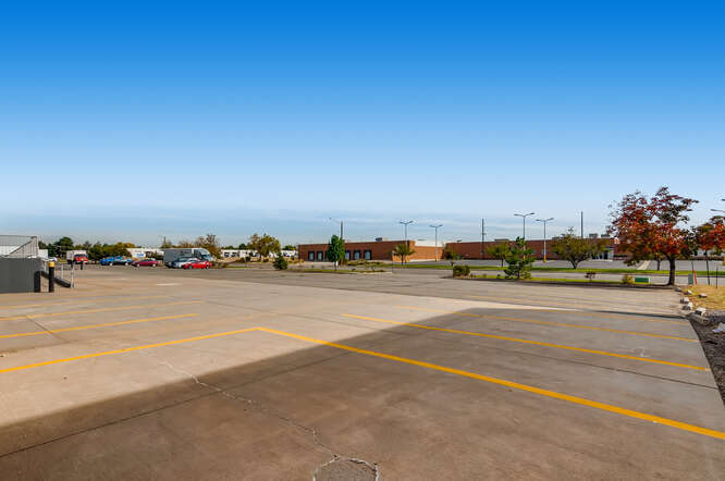 More Photos Of 4721 Ironton St, Denver Warehouse For Lease