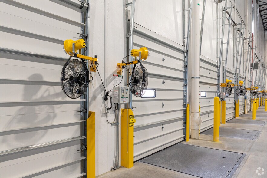 More Photos Of 85 Main St, Spotswood Manufacturing For Lease