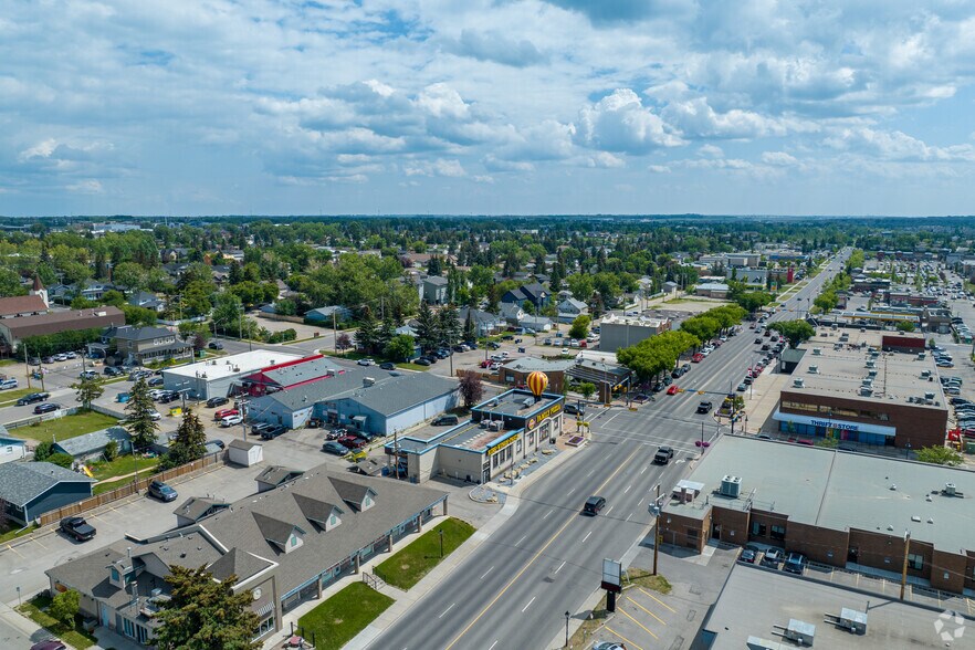 More Photos Of 104 1st Av NE, Airdrie Office Residential For Sale