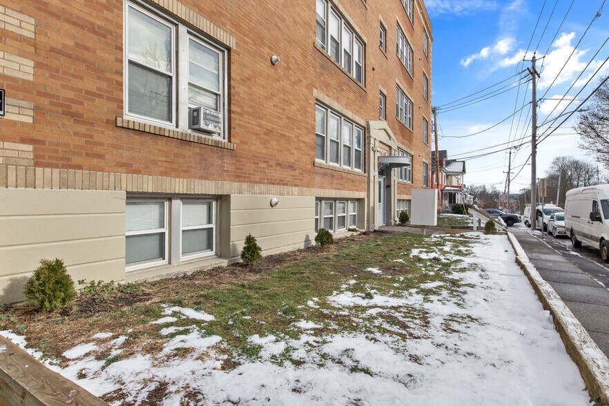 More Photos Of 1000 Bellevue Ave, Syracuse Apartments For Sale