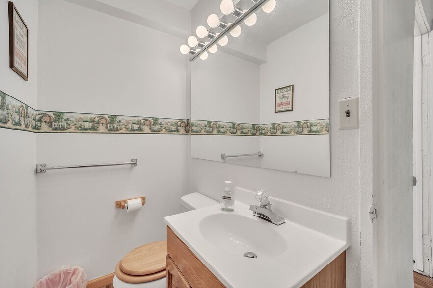 More Photos Of 2924 Beacon St, Colorado Springs Medical For Sale