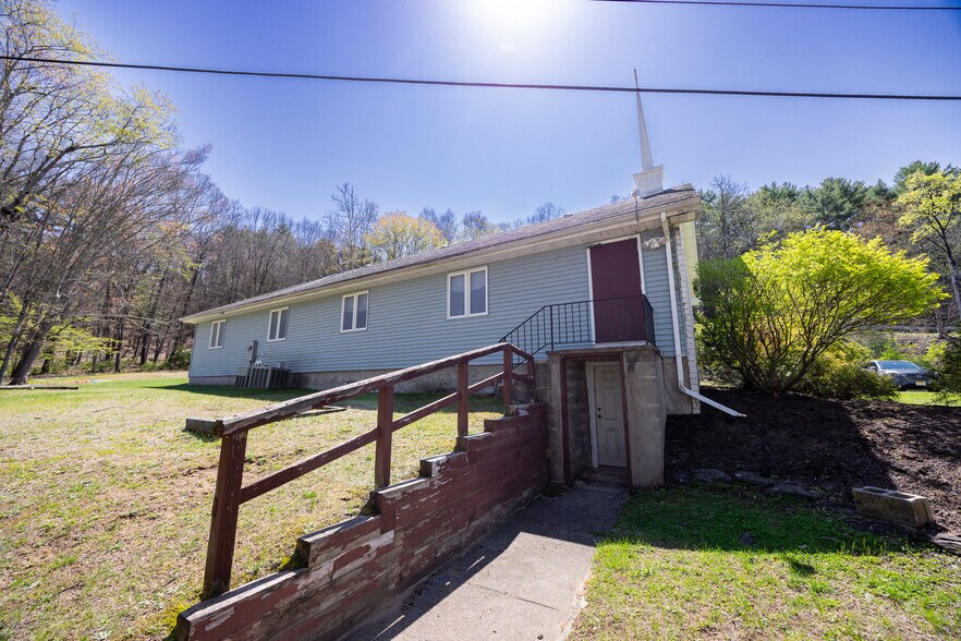 More Photos Of 65 New Mashipacong Rd, Montague Religious Facility For Sale