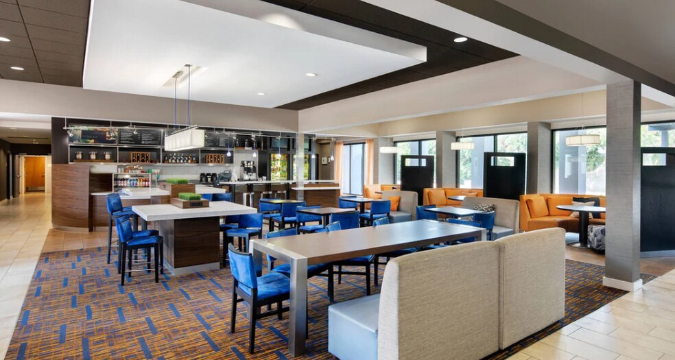 More Photos Of 4165 Proton Dr, Addison Hotel For Sale